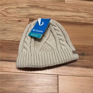 Columbia Women’s Cream Knit Beanie